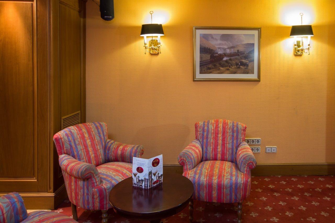 Palmeras Affiliated By Fergus Hotel