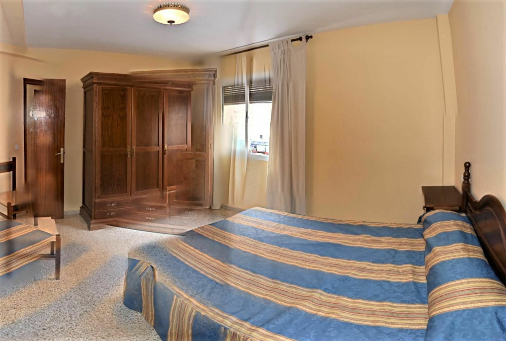 With 3 Bedrooms In Fuengirola, With Balcony - 800 M From The Apartamento *