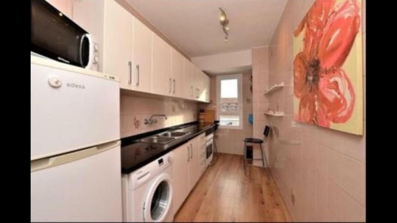 And 3 Bedroom Perfect Location Near Pyr Apartment